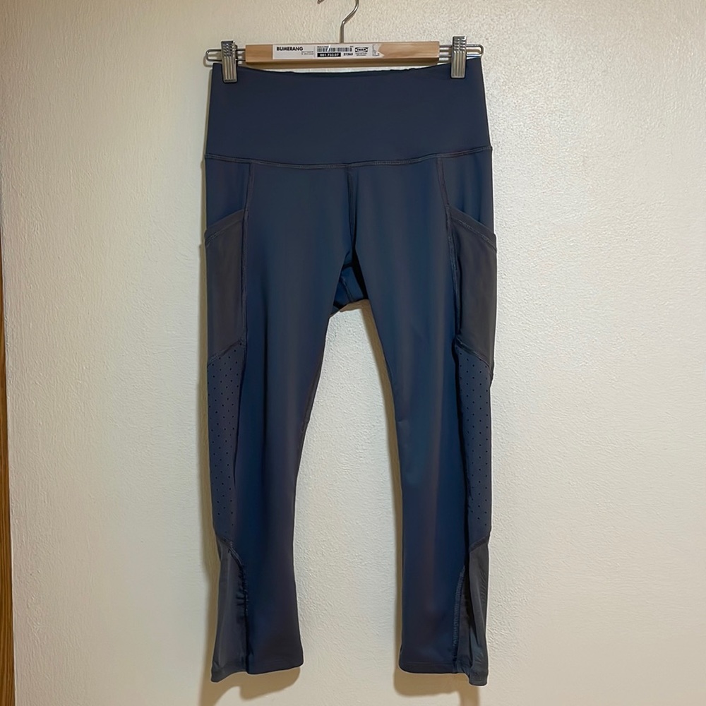 Women’s Crop Leggings Medium Size Grey Color